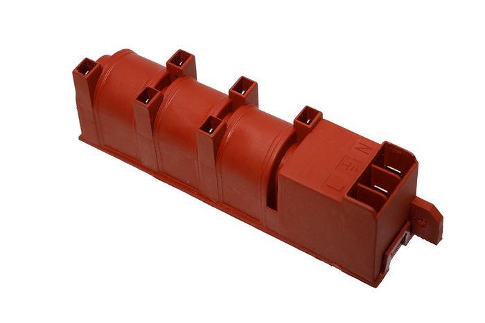 Блок электроподжига для газовой плиты Ariston на 3 входа и 6 выходов C00031720